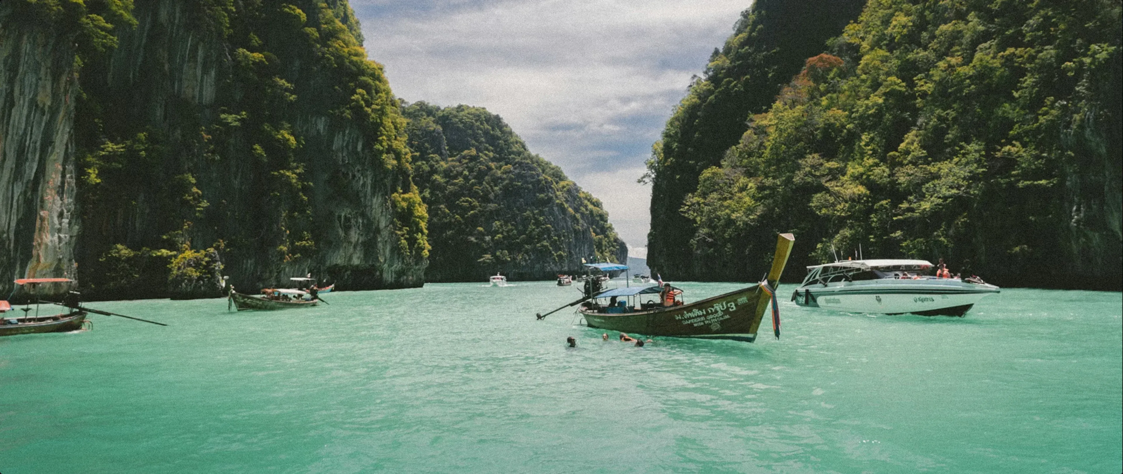 Ha Long Bay, Vietnam — turquoise waters between karst cliffs